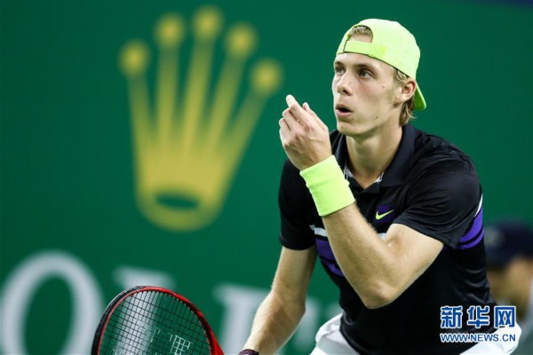 他是来自巴 他是来自巴